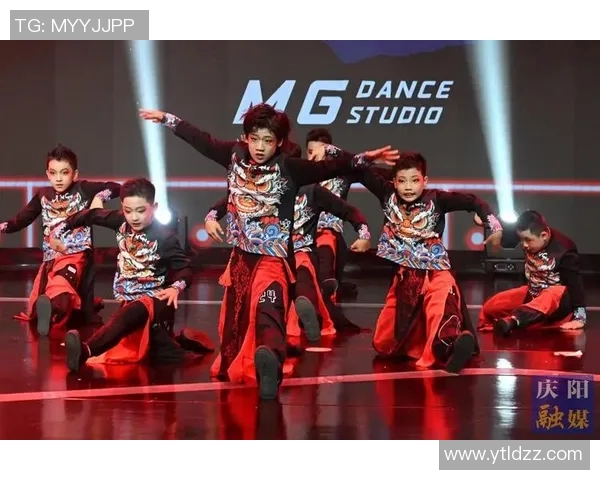 全国街舞大赛点评重庆滑板队展现出色团队意识与默契配合 全国街舞大赛点评重庆滑板队展现出色团队意识与默契配合